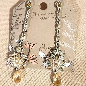 Vintage silver tear drop dangle earrings